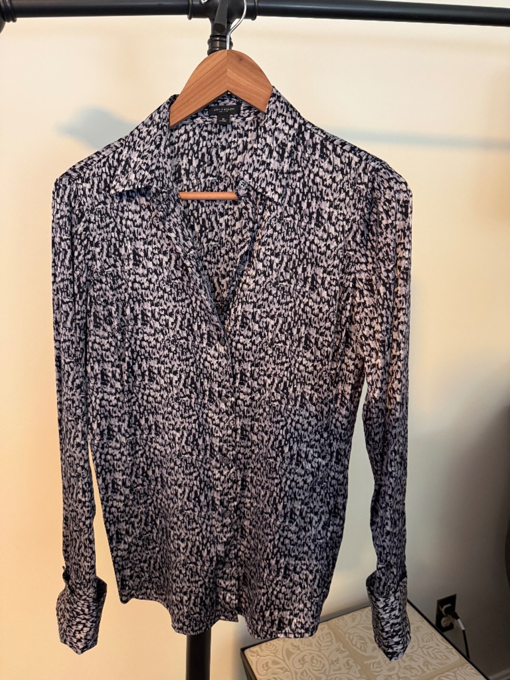 Ann Taylor Long Sleeve Patterned Button Up Shirt Top Office Workwear